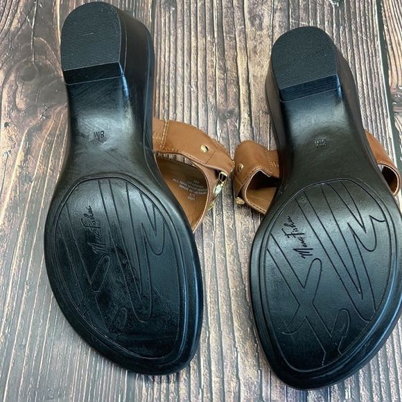 Marc Fisher Brown Manmade Sandals 8M - Picture 6 of 8